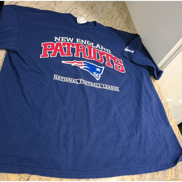 Lot of 2 Vintage Mens XXL New! NFL New England Patriots shirt & Lee Sport used - Picture 9 of 15